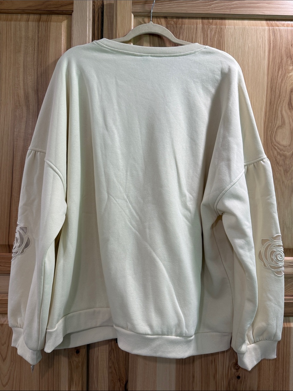 New! Grace + Karma 3X Cream Rose-Applique Sleeve Cozy Romantic Sweatshirt - Picture 5 of 11